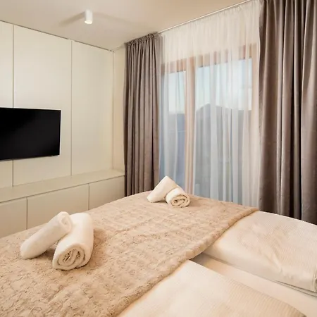 Hillside Panorama 公寓