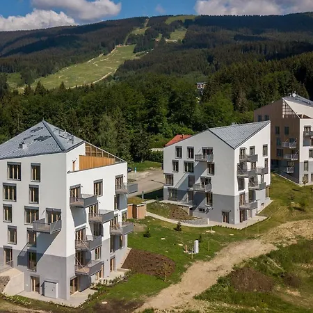 Apartment Hillside Panorama *