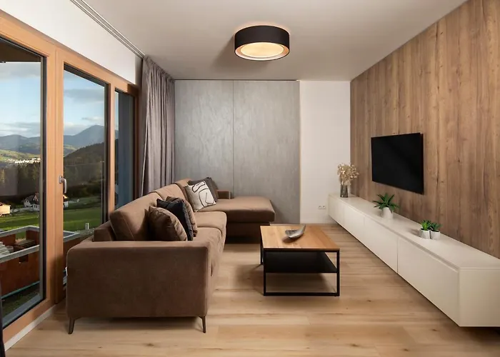 아파트 Hillside Panorama